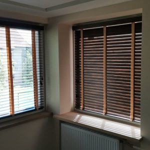 Horizontalios medinės žaliuzės